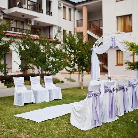 Harmony Hills Aparthotel