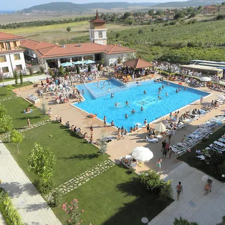 Harmony Hills Apartahotel
