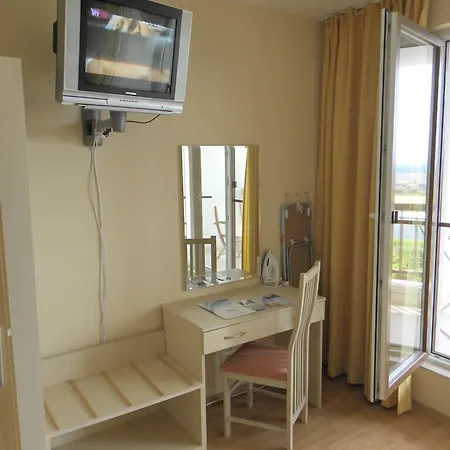 Apartahotel Harmony Hills 4*