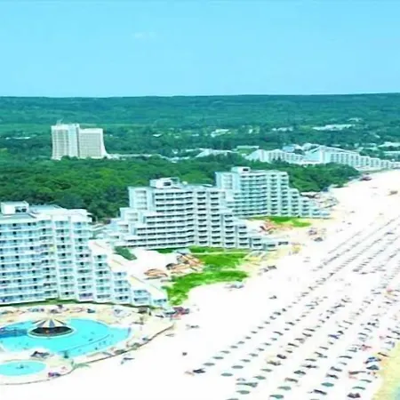 Harmony Hills Aparthotel 4*