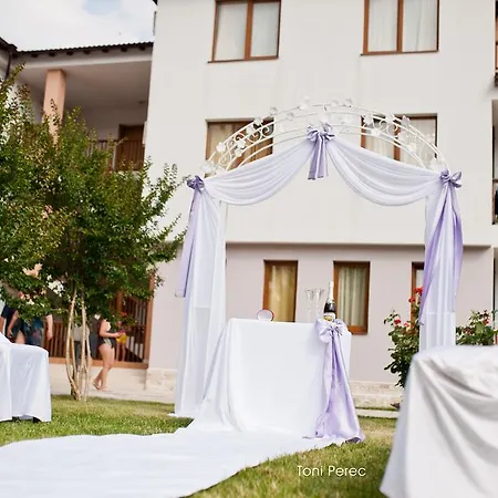 Harmony Hills 4*